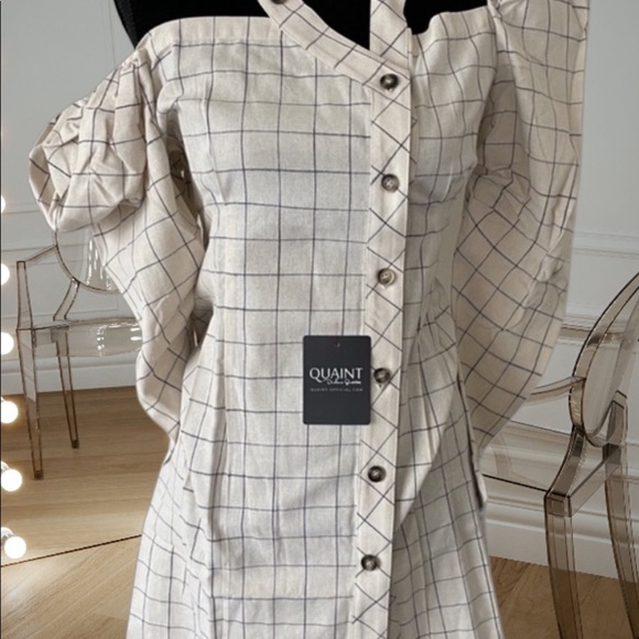 New QUAINT Elizabeth Dress - Picture 5 of 7